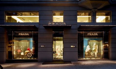 prada kyiv|Бренд Prada .